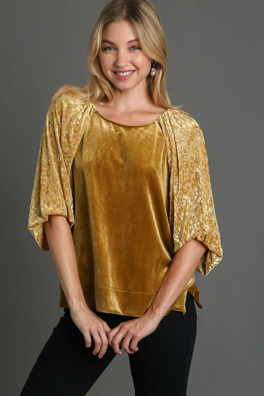 Umgee Round Neck Leopard Balloon Sleeve Velvet Top